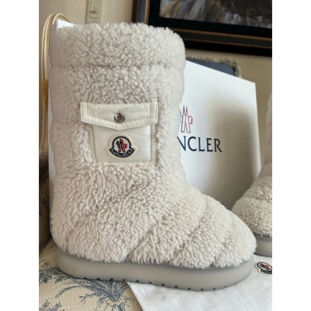 Women's Moncler White Gaia Pocket Mid Shearling Winter Boots 40 (9-10)